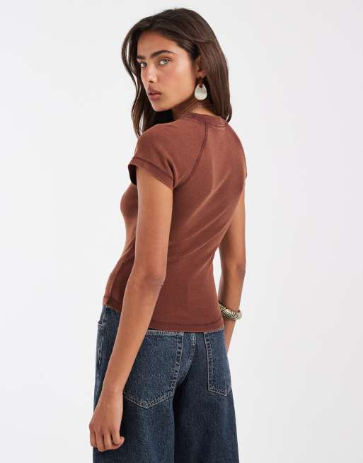 ASOS DESIGN shrunken raglan baby tee in washed chocolate, 3 of 4