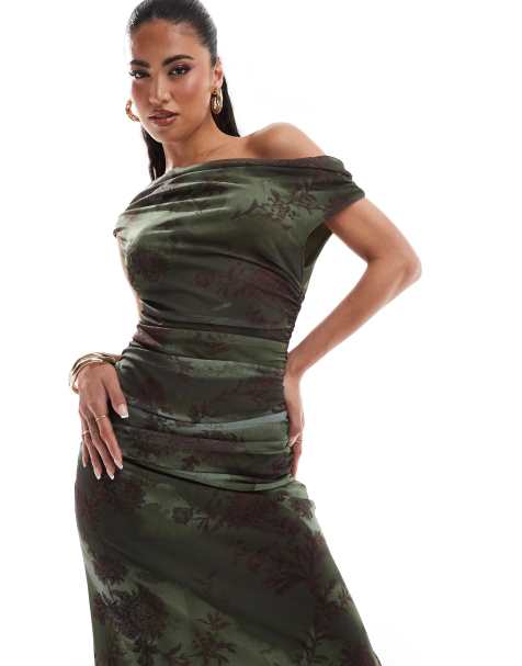 ASOS DESIGN – Siateczkowa sukienka maxi z odsłoniętym ramieniem w rozmyty kwiatowy wzór - view 1