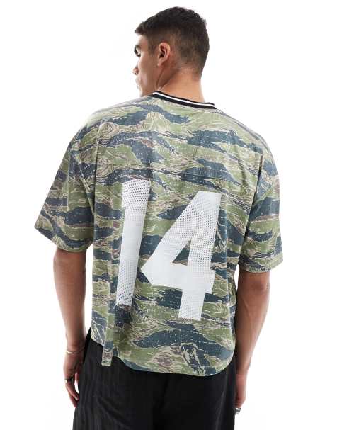 ASOS DESIGN – Siateczkowy T-shirt o pudełkowym kroju oversize z nadrukiem na całości - view 1
