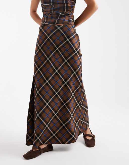 ASOS DESIGN side split co-ord maxi skirt in brown check, 4 of 5
