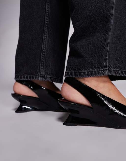 ASOS DESIGN - Sierra - Scarpe a punta con cinturino posteriore e zeppa nere, 3 di 4