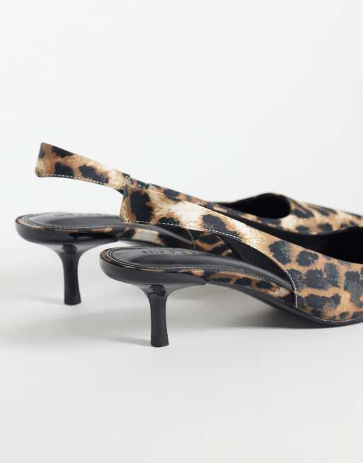 ASOS DESIGN Signature kitten heelschoenen met luipaardprint, 3 van 4