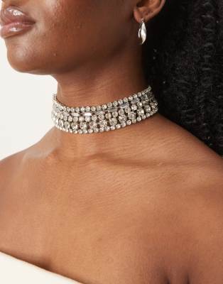 ASOS DESIGN - Silberfarbene Choker-Halskette mit verschiedenen Kristalldetails