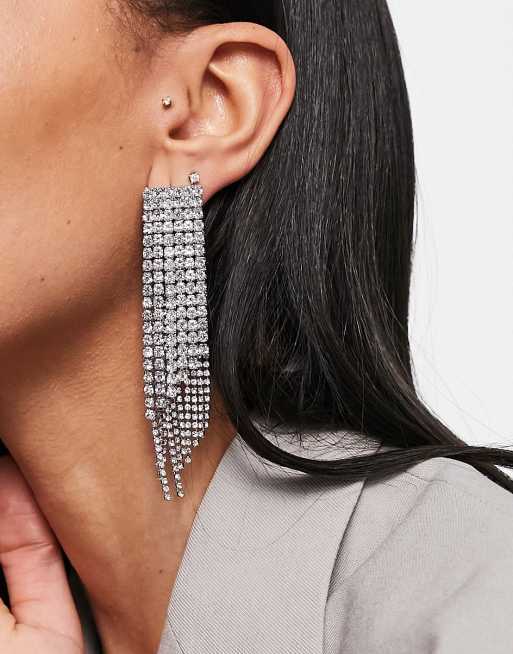 ASOS DESIGN – Silberfarbene Hängeohrringe mit Strasssteinchen im Wasserfall-Design , 3 von 4