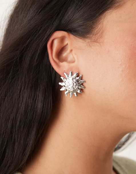 ASOS DESIGN – Silberfarbene Ohrstecker im Sonnen-Design - view 1