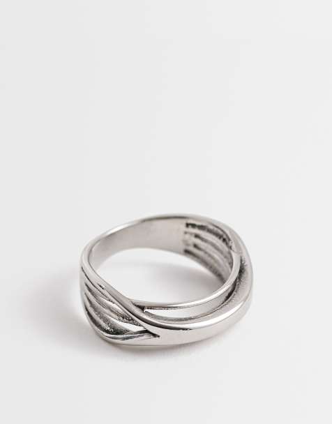 ASOS DESIGN – Silberfarbener Ring aus wasserfestem Edelstahl in geschmolzener Optik mit verdrehtem, ineinander verschlungenem Design - view 1