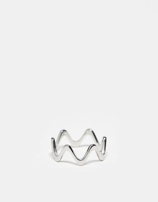 ASOS DESIGN - Silberfarbener Ring aus wasserfestem Edelstahl mit Wellendesign