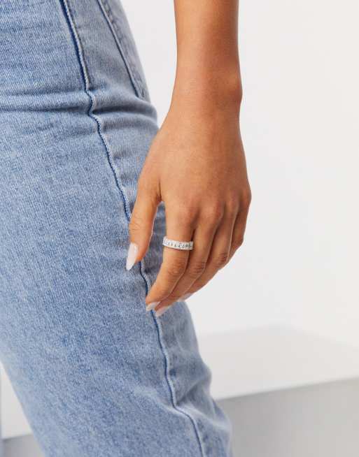 ASOS DESIGN – Silberfarbener Ring mit eckigen Zirkonsteinen, 3 von 4