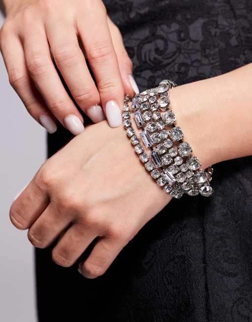 ASOS DESIGN – Silberfarbenes Armband mit verschiedenen Kristalldetails
