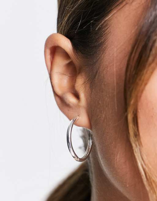ASOS DESIGN silver plated 25mm hinge hoop earrings, 4 of 4