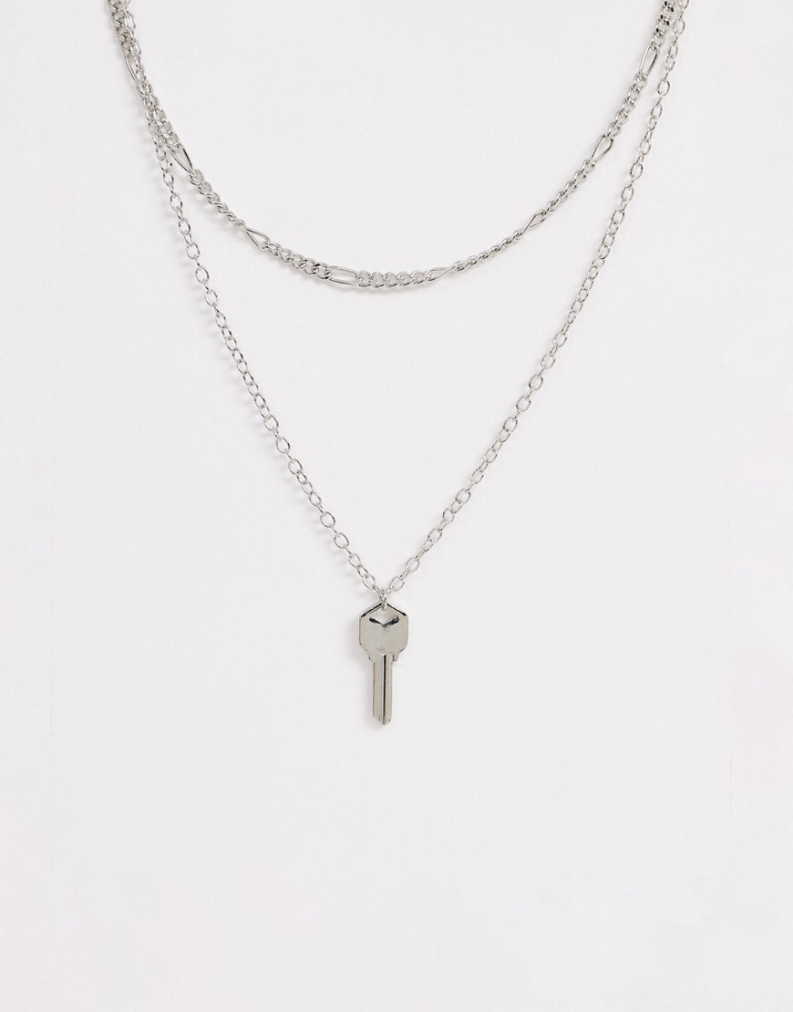 ASOS DESIGN – Silverfärgad halsband i flera lager med nyckelhänge