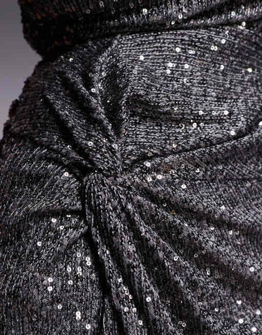 ASOS DESIGN – Silverfärgad midiklänning med paljetter, hög krage och asymmetrisk drapering baktill, 3 av 4