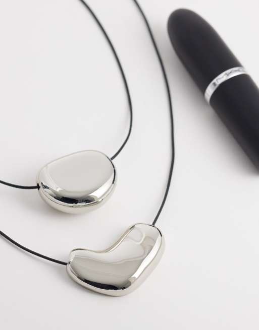 ASOS DESIGN – Silverfärgade halsband i flera rader med metalldetalj, 2 av 4