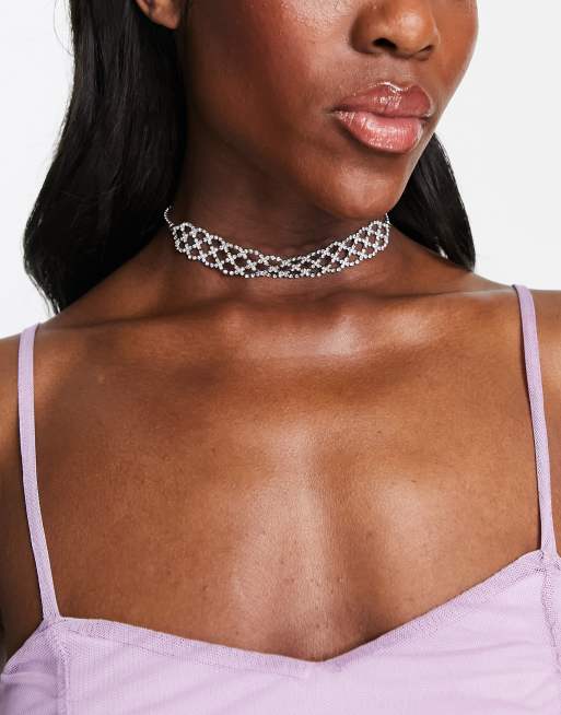 ASOS Design – Silverfärgat, choker halsband med kristallväv design, 3 av 4