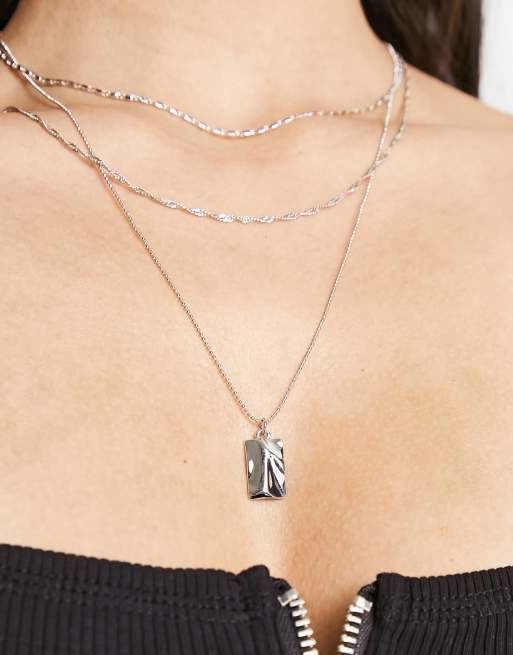ASOS DESIGN – Silverfärgat halsband i flera lager med hängen i smält design