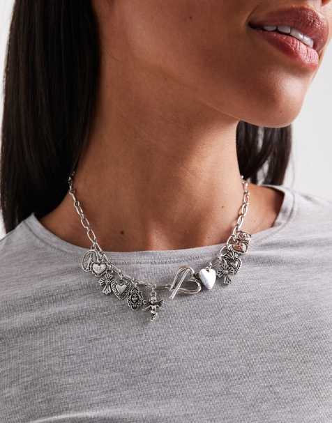 ASOS DESIGN – Silverfärgat, kort halsband med eklektiska hängen - view 1