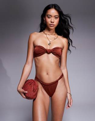 ASOS DESIGN - Simone - Bas de bikini tanga froncé et brillant - Bronze-Marron