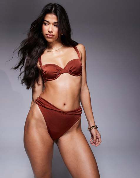 ASOS DESIGN – Simone – Wysoko wycięty dół od bikini z podwyższonym stanem i skręconą talią z połyskiem - view 1