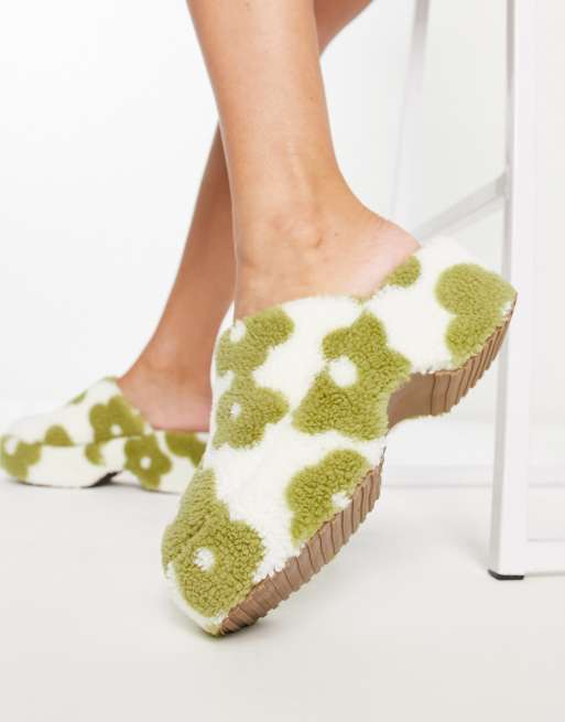 ASOS DESIGN - Sion - Chunky sko i imiteret lammeskind med mellemhøj hæl og blomstermønster