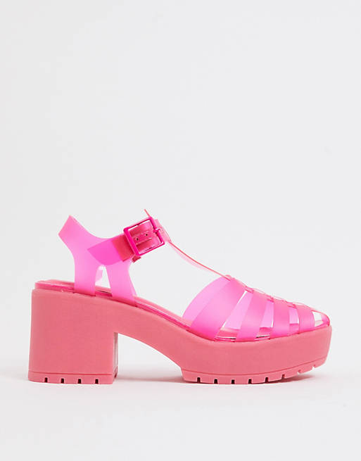 The 13 Best Jelly Sandals For Women To Wear With Pride In 2023 Marie ...
