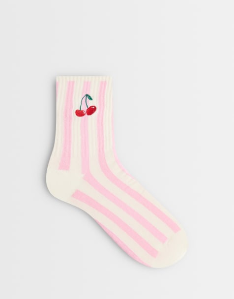 ASOS DESIGN – Skarpetki do kostki w różowe paski z wyhaftowanymi wisienkami - view 1