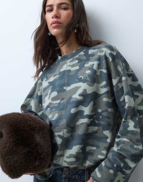 ASOS DESIGN skate T-shirt met lange mouwen en camouflageprint - view 1