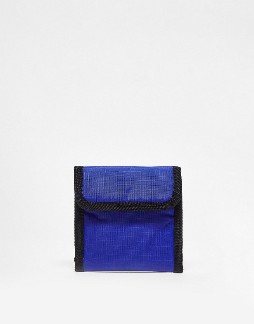 ASOS DESIGN skate wallet in cobalt textured - MBLUE