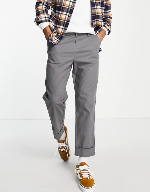 ASOS DESIGN – Skater-Chinohose in Anthrazit mit breitem Umschlag