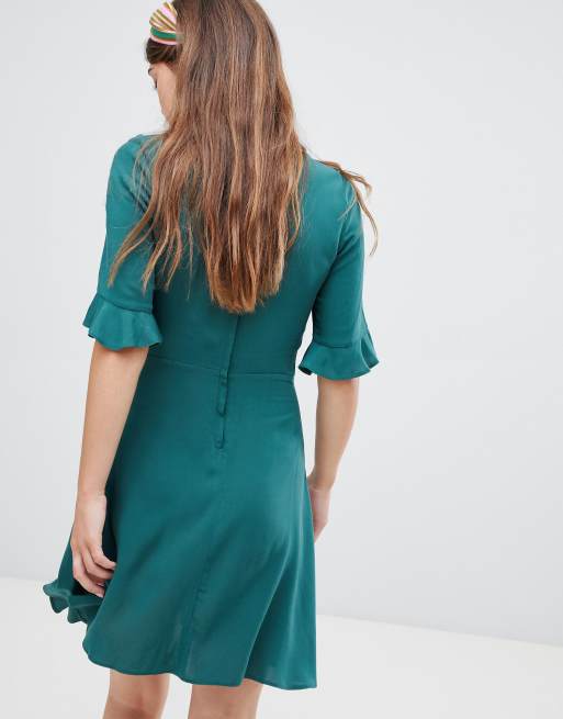 ASOS DESIGN skaterklänning i minimodell med fyrkantig urringning, 2 av 4