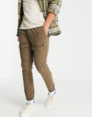 skinny leg cargo pants