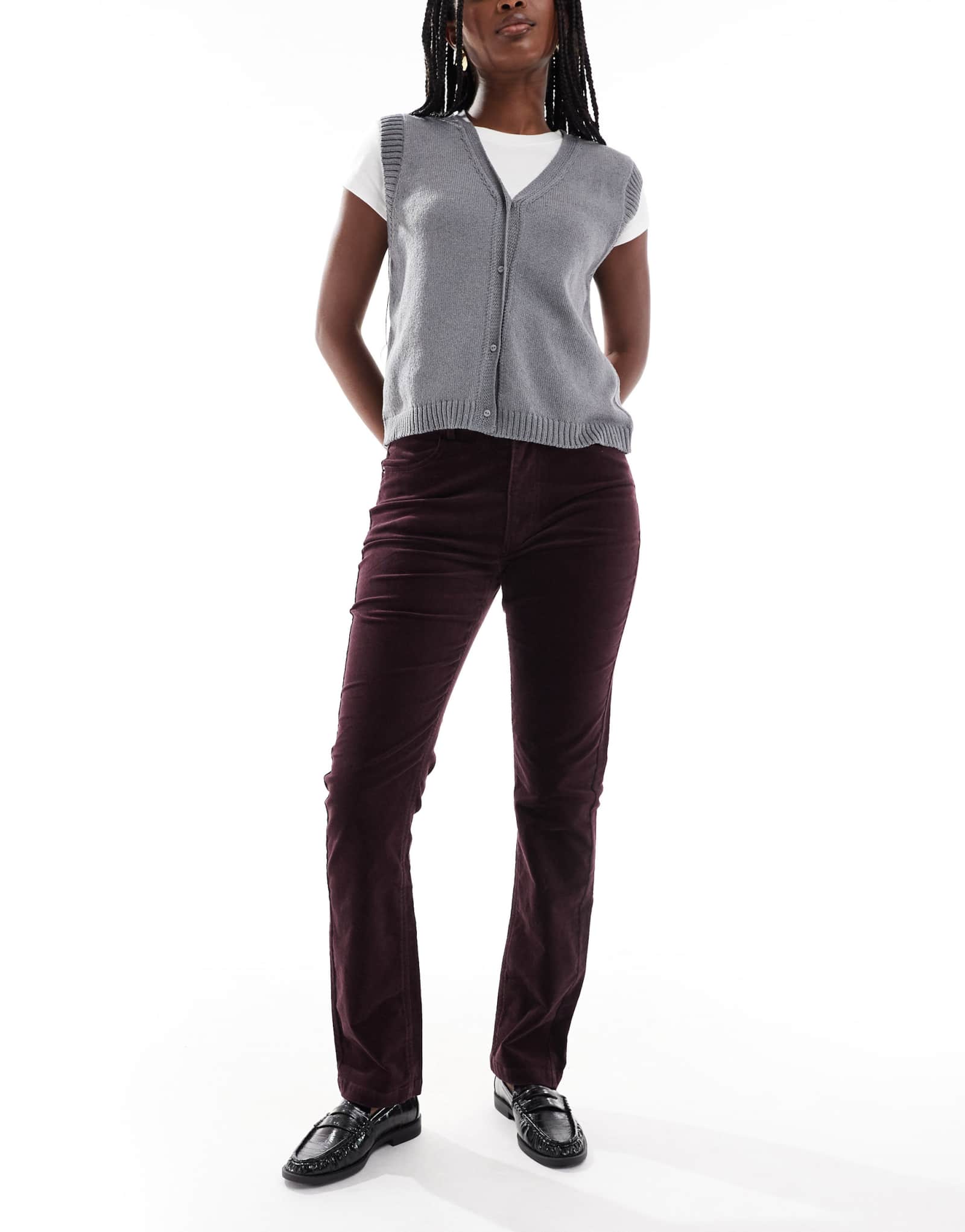 Дизайнерские узкие вельветовые брюки ASOS сливового цвета 