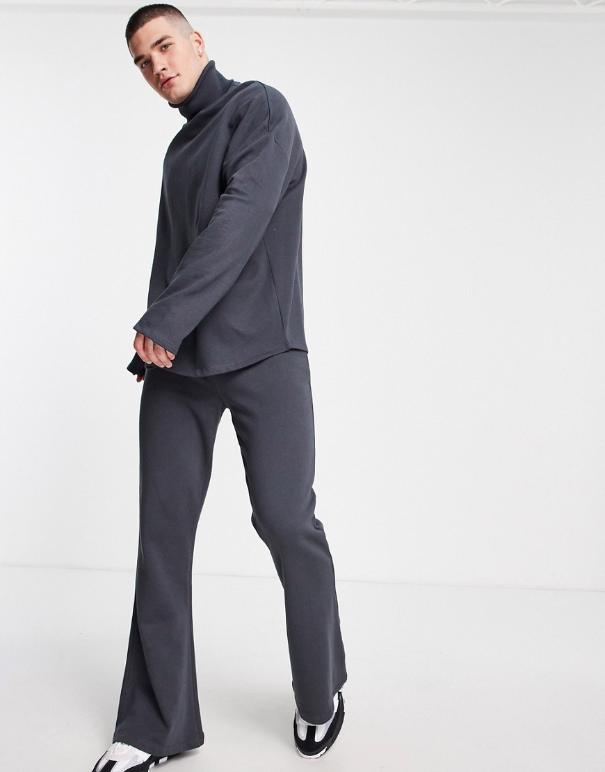 ASOS DESIGN - Skinny flared joggingbroek in zwart met wassing, deel van combi-set