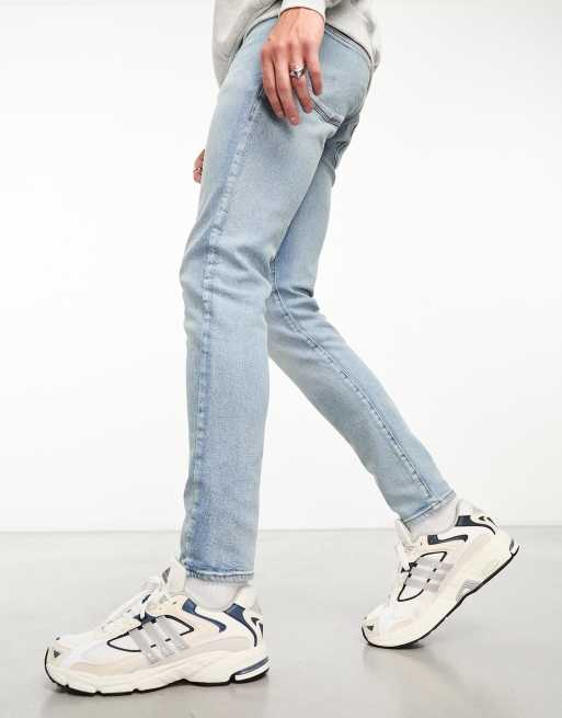 Skinny light outlet wash jeans