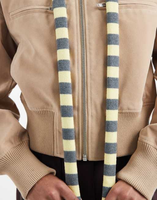 ASOS DESIGN skinny knit scarf in buttermilk and charcoal stripe, 2 of 3