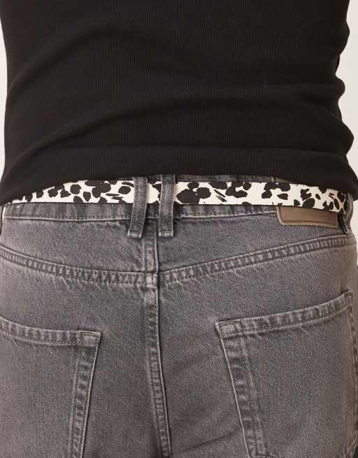 ASOS DESIGN - Skinny leren Western riem met koeienprint, 2 van 3