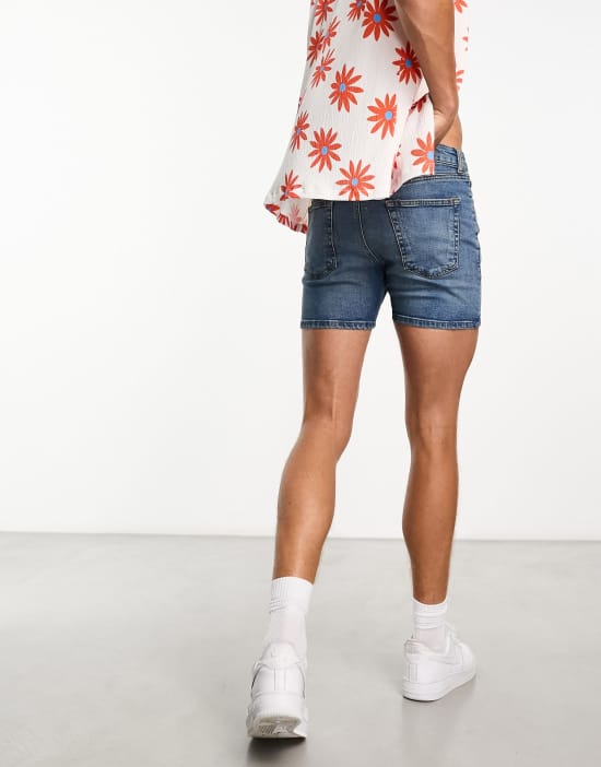 https://images.asos-media.com/products/asos-design-skinny-shorter-length-denim-shorts-in-mid-wash-blue/21809982-2?$n_550w$&wid=550&fit=constrain