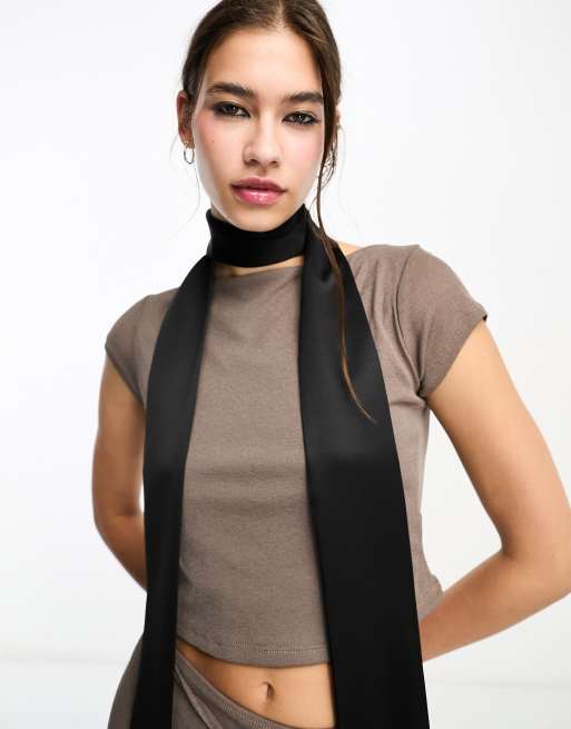 ASOS DESIGN - Skinny sjaal met kwastjes in jaren 70 stijl in zwart