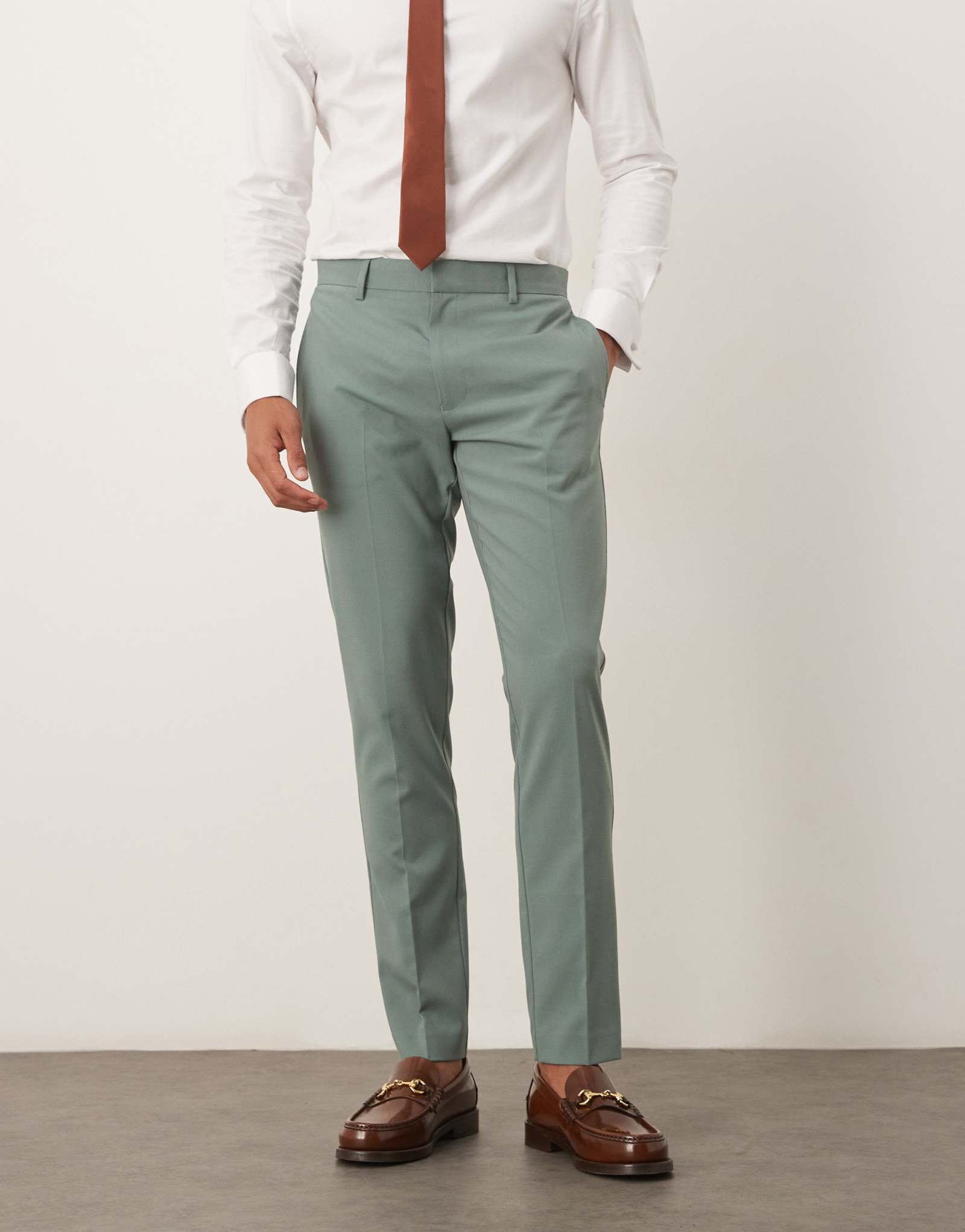  Узкие брюки ASOS DESIGN зеленые