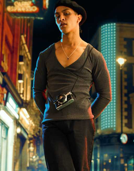 ASOS DESIGN - Skinny T-shirt met lange mouwen en overslag van grijze stof met textuur