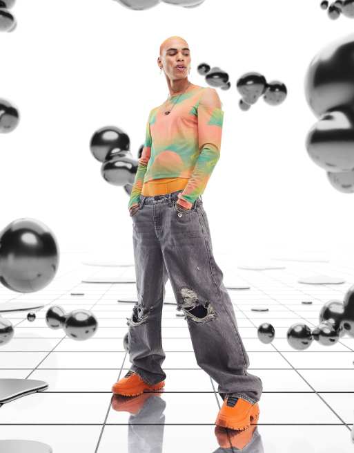 ASOS DESIGN - Skinny T-shirt met lange mouwen van roze en groene mesh met print en uitsnijdingen