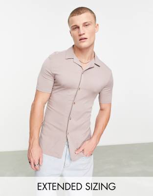 shirt with short sleeves