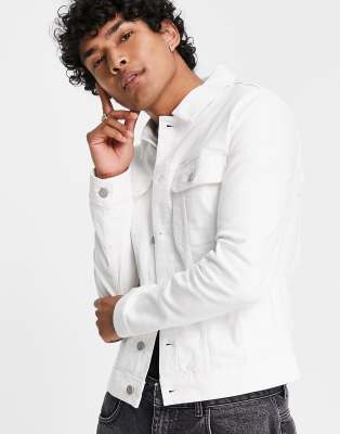 white denim jacket outfits men's