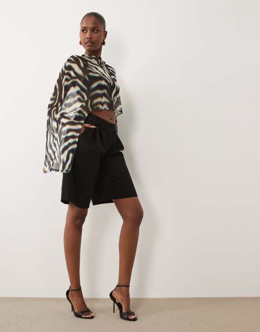 ASOS DESIGN skir mesh-topp med asymmetrisk fåll och cape-detalj i zebramönster, 2 av 4