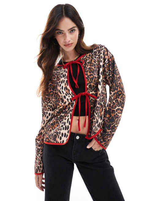ASOS DESIGN - Skjortejakke med bindebånd foran og leopardprint i jersey