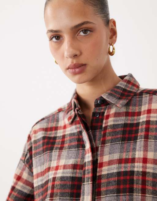 ASOS DESIGN skjortekjole i minilængde med brede manchetter og bubble-kant i rødt tern, 3 af 4