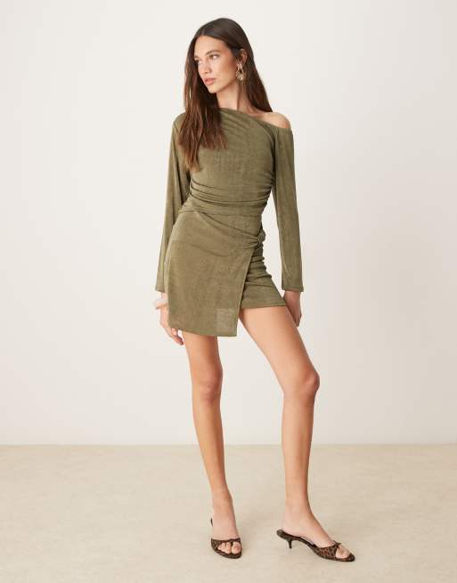 ASOS DESIGN - Skort met textuur en geknoopt detail in olijfgroen, deel van co-ord set