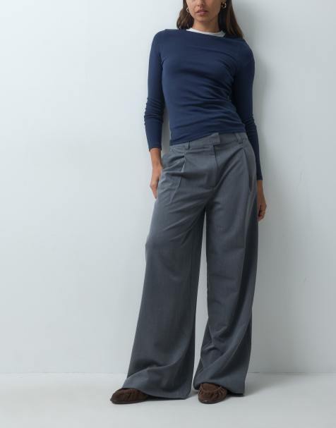 ASOS DESIGN skräddade byxor med låg midja i herrmodell i kolgrått - view 1