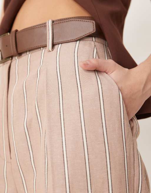 ASOS DESIGN - Skræddersyede afslappede bukser med PU-bælte og mokkabrune striber i ankellængde, 5 af 5