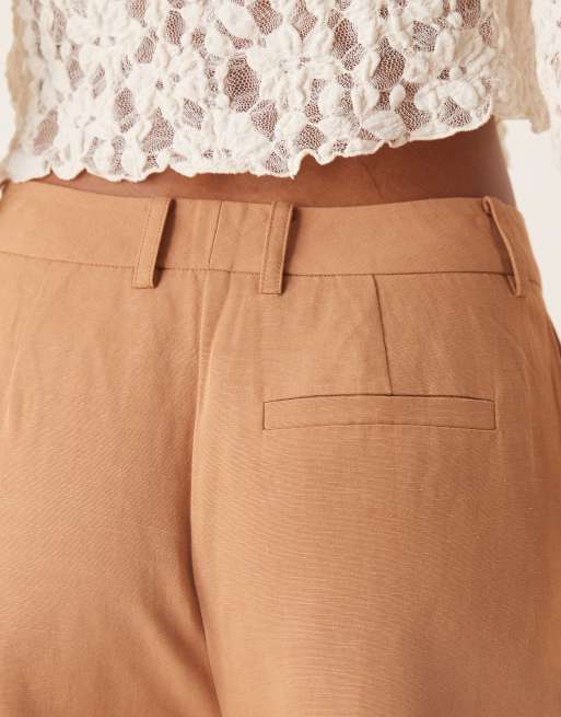 ASOS DESIGN - Skræddersyede, lange og mokkafarvede byshorts i hørblanding, 5 af 5