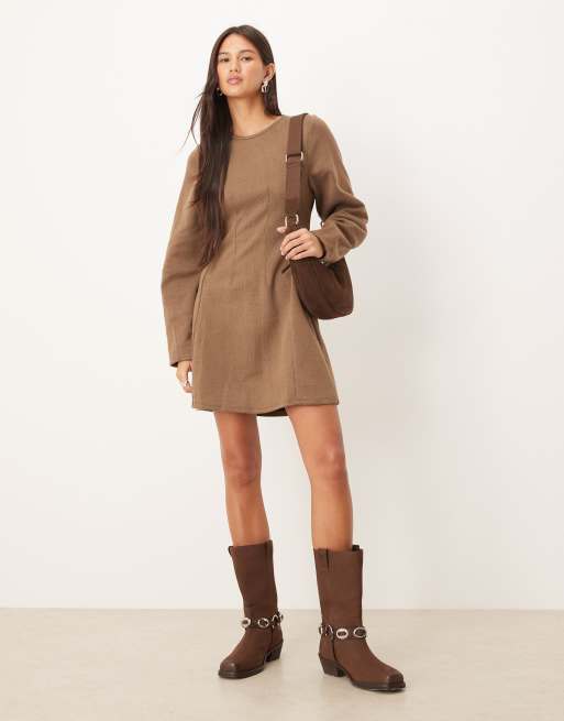 ASOS DESIGN - Skulptureret mokkafarvet minikjole med sømdetaljer, 2 af 4